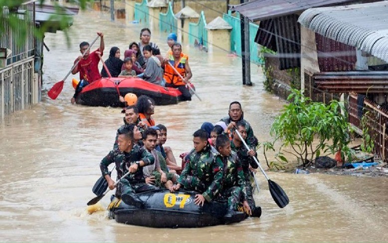 ইন্দোনেশিয়ায় ভয়াবহ বন্যা মৃত্যু ৩৩৬, নিখোঁজের সংখ্যা ২৭৯